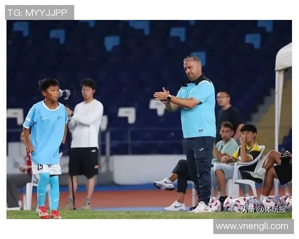 足球小将成功留洋签约西甲豪门球队开启职业生涯新篇章 足球小将成功留洋签约西甲豪门球队开启职业生涯新篇章