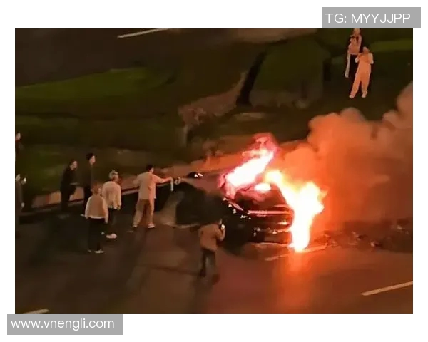 VAR社媒发声回应争议事件